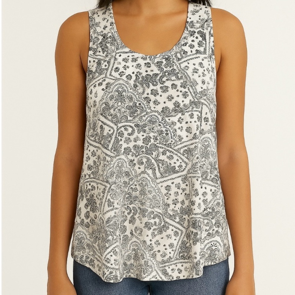 2X NWOT Paisley & Patch Print Tank Top